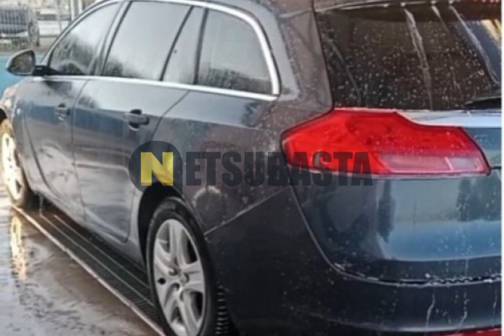 Vauxhall Insignia Sports Tourer 2.0 CDTI 2010