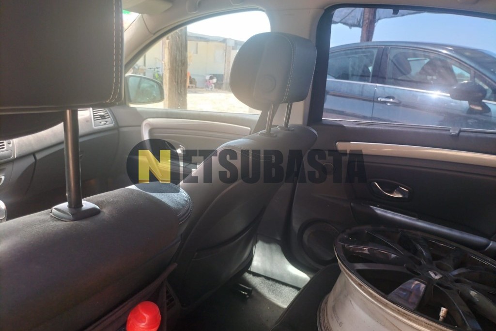 Renault Laguna 2.0 dCi 2012
