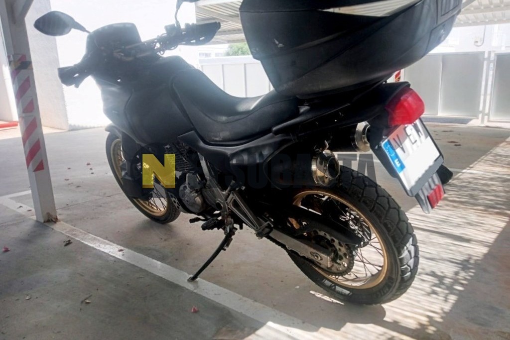 Honda Dominator 650 NX 1994