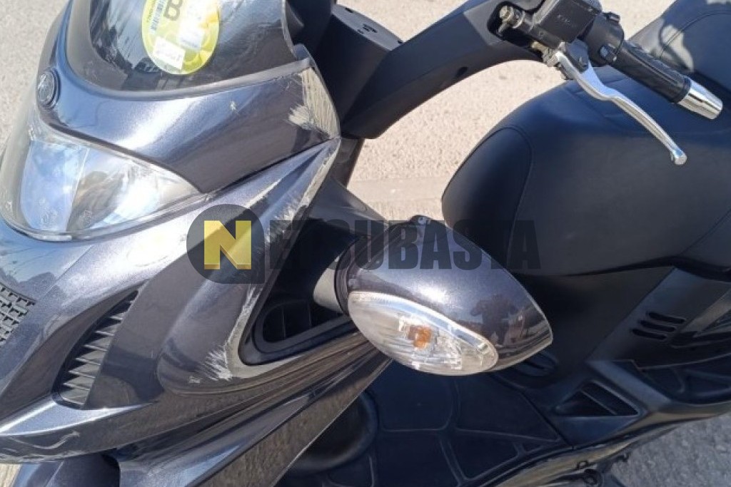 Kymco Grand Dink 125 2012