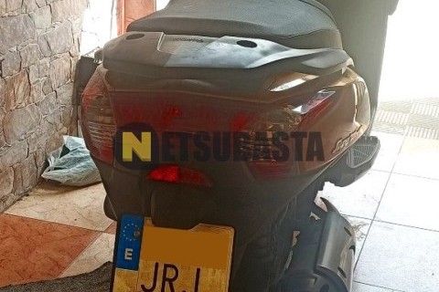 Yamaha Majesty 125 2004