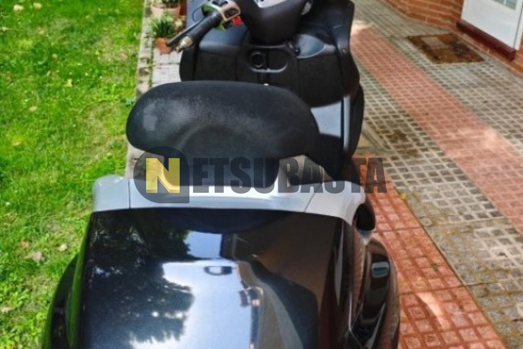 Piaggio MP3 125 2012
