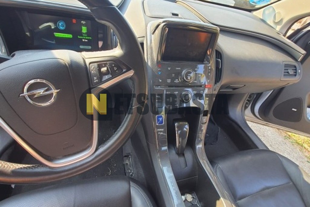 Opel Ampera 1.4 2012