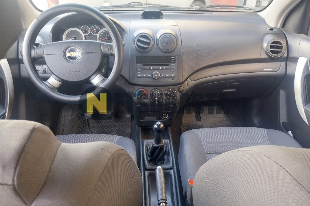 Chevrolet Aveo 1.2 16v 2011