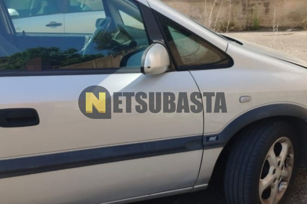 Opel Zafira 2.2 16V 2003