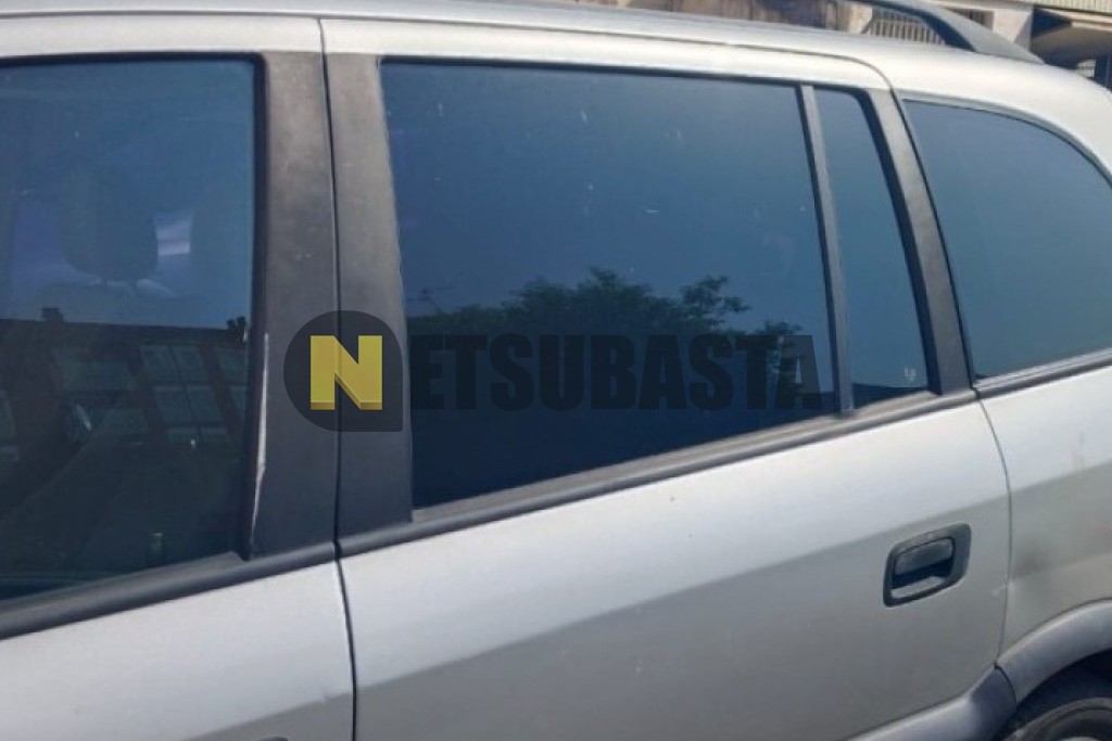 Opel Zafira 2.2 16V 2003