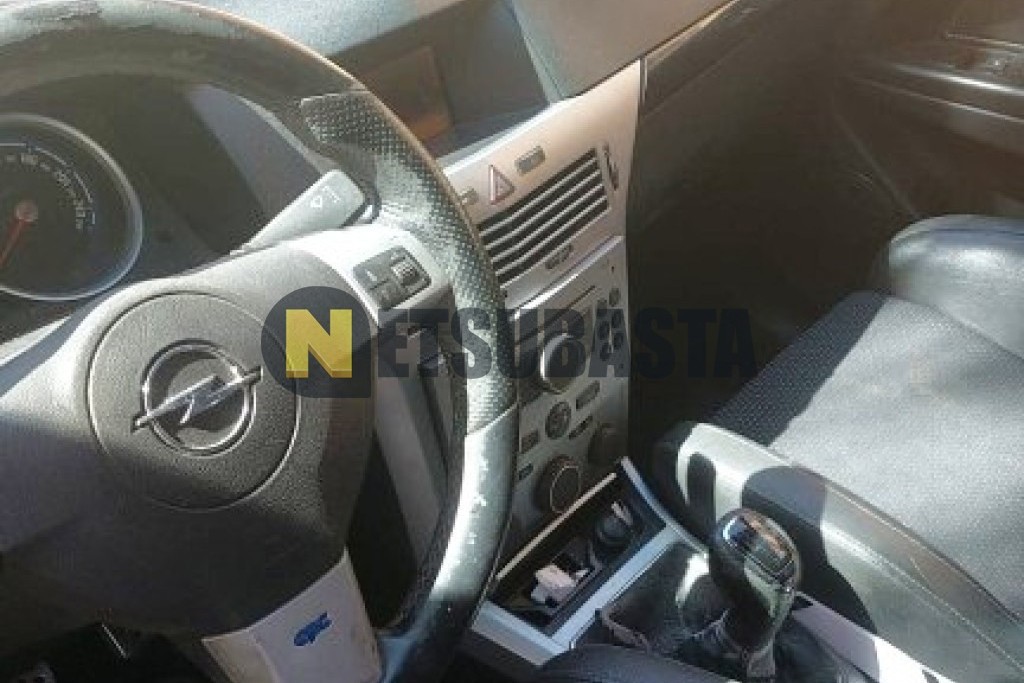 Opel Astra OPC 2.0 Turbo 2006