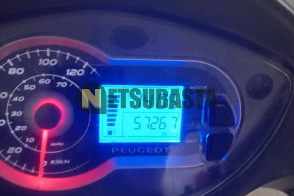 Peugeot Tweet 125 2011