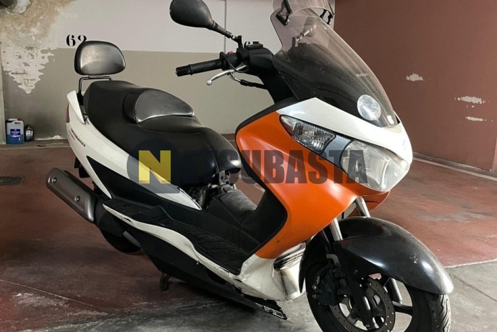 Suzuki Burgman 125 Executive 2011