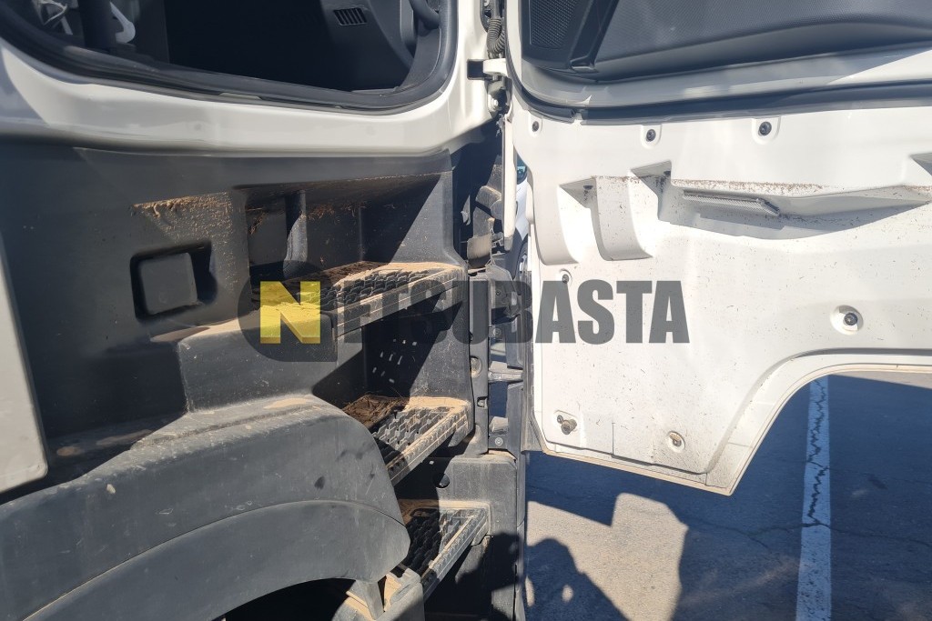 Renault T High 2024