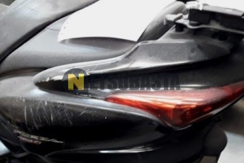 Piaggio X8 200 2005