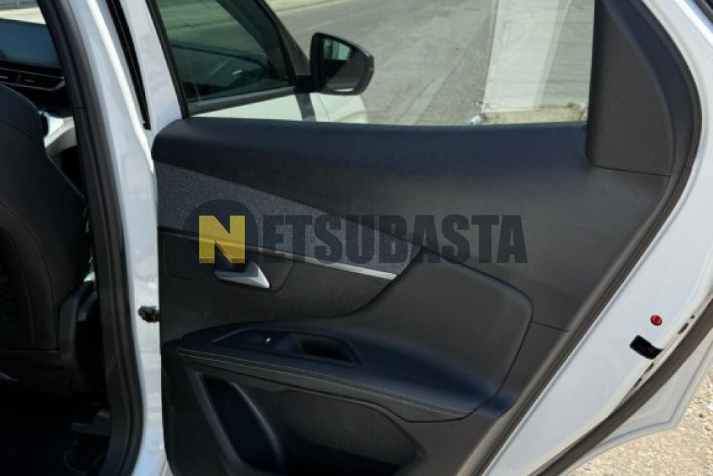 Peugeot 3008 1.5 BlueHDi EAT8 2021