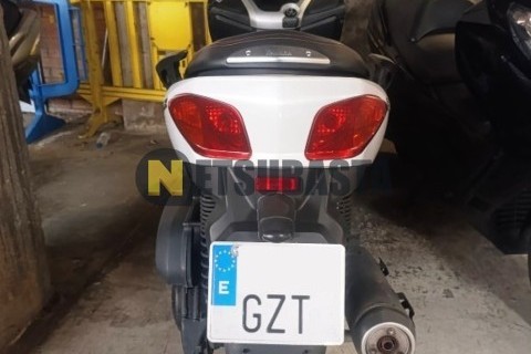 Piaggio X8 200 2005