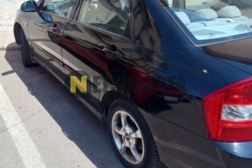 Kia Cerato 2.0 CRDi 2005