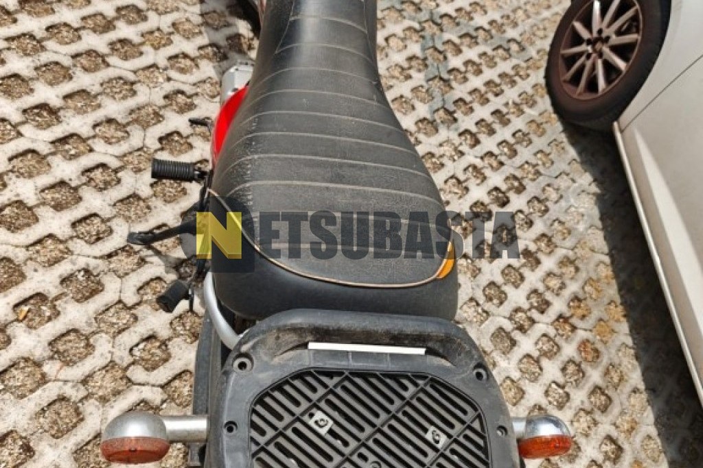 Suzuki VanVan 125 2015