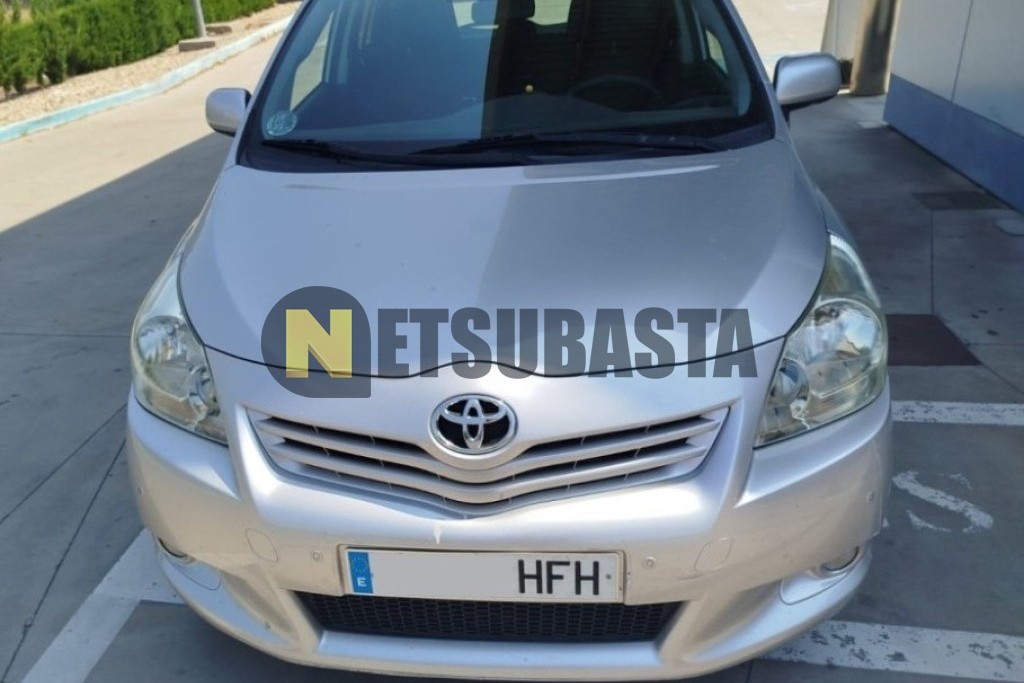 Toyota Verso 2.0 D-4D 2011