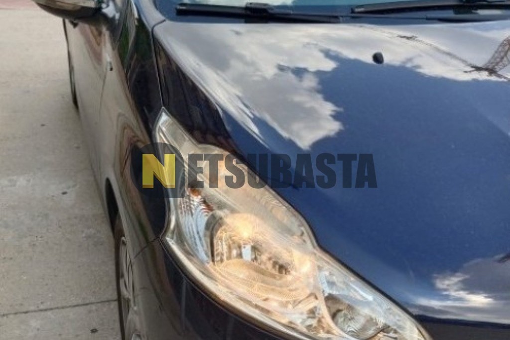 Peugeot 208 1.2 PureTech 2015