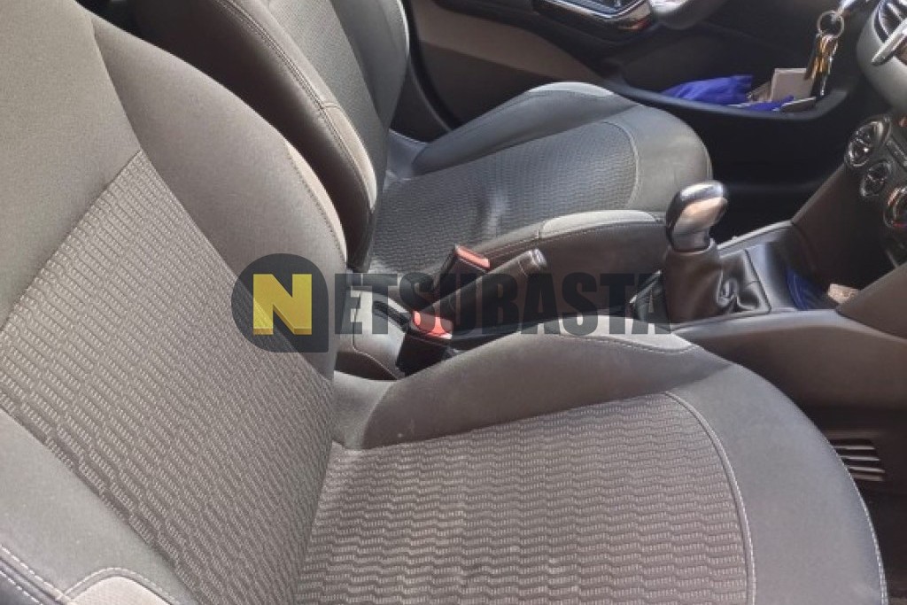 Peugeot 208 1.2 PureTech 2015