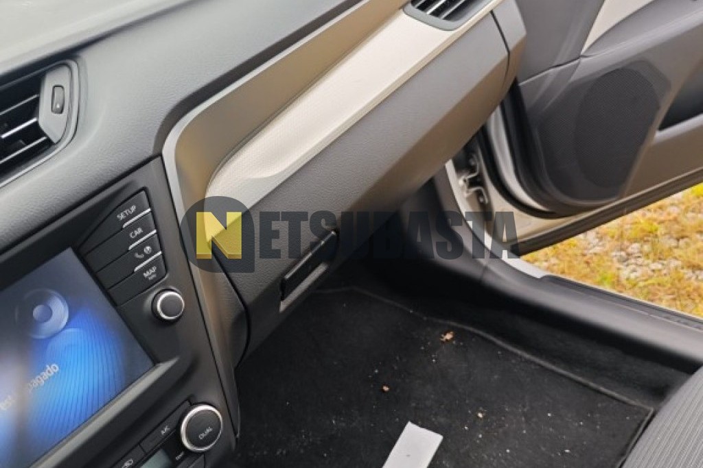 Toyota Avensis Touring Sports 150D 2015