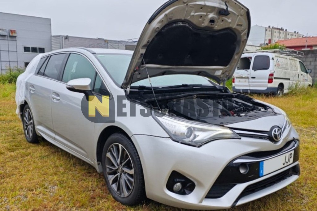 Toyota Avensis Touring Sports 150D 2015