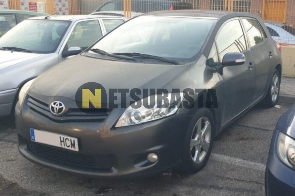 Toyota Auris 1.4 D-4D 2011