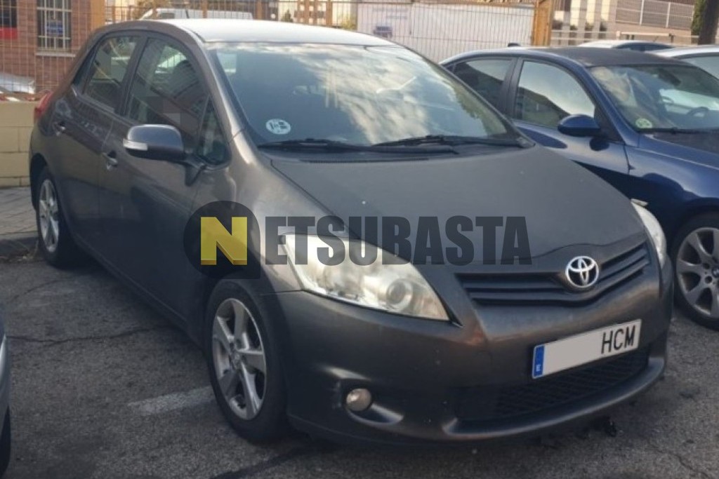 Toyota Auris 1.4 D-4D 2011
