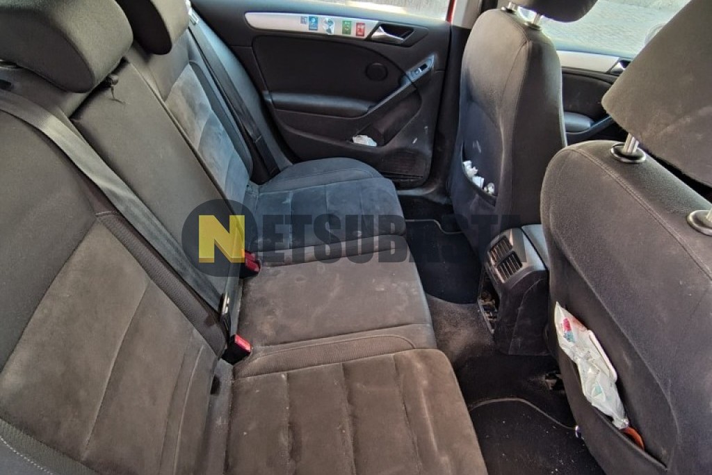 Volkswagen Golf 1.6 TDI DSG 7 vel. 2010