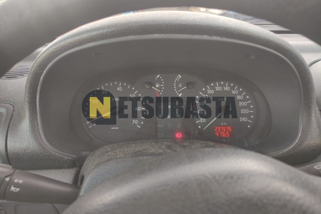 Renault Clio 1.9D 2001