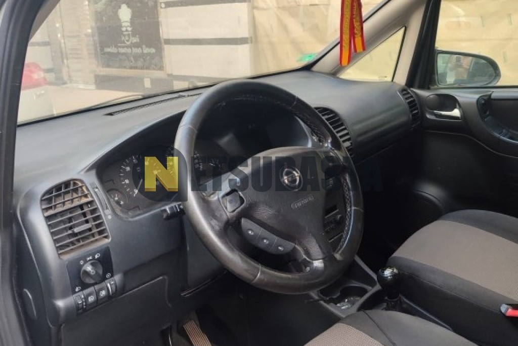 Opel Zafira 2.0 DTi 2005