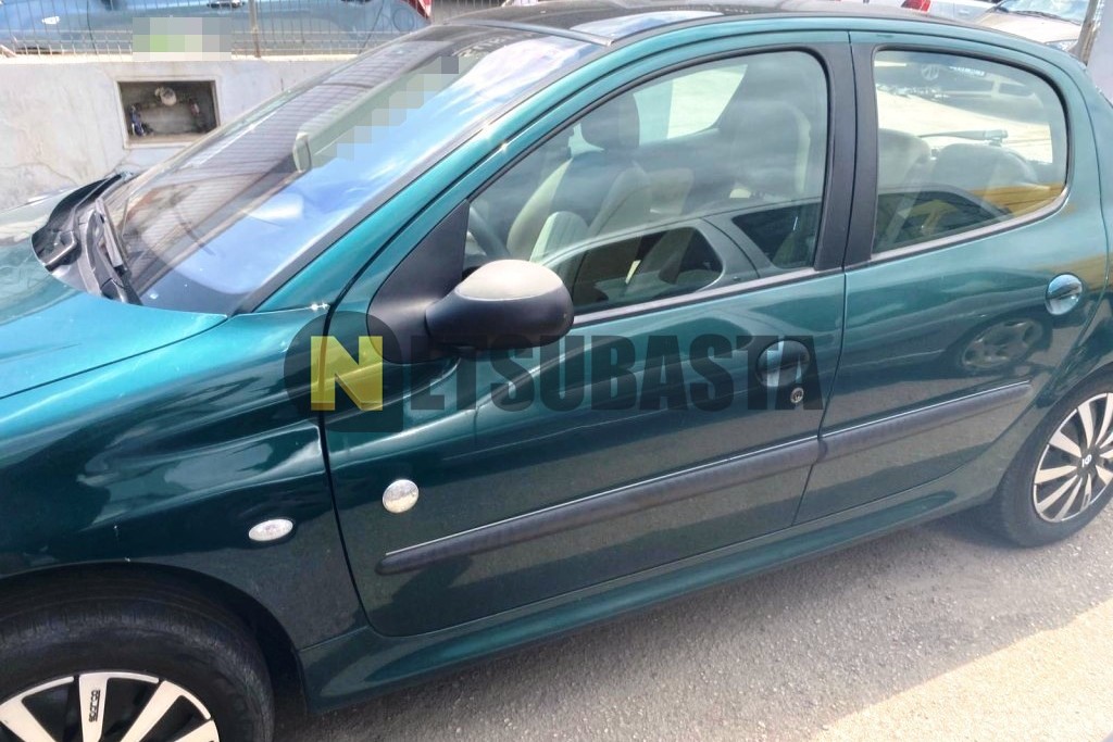 Peugeot 206 1.4 Aut. 2001