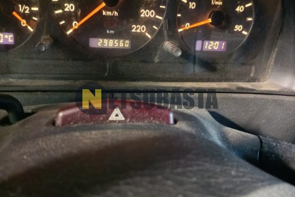 Mercedes-Benz ML 270 CDI 2001
