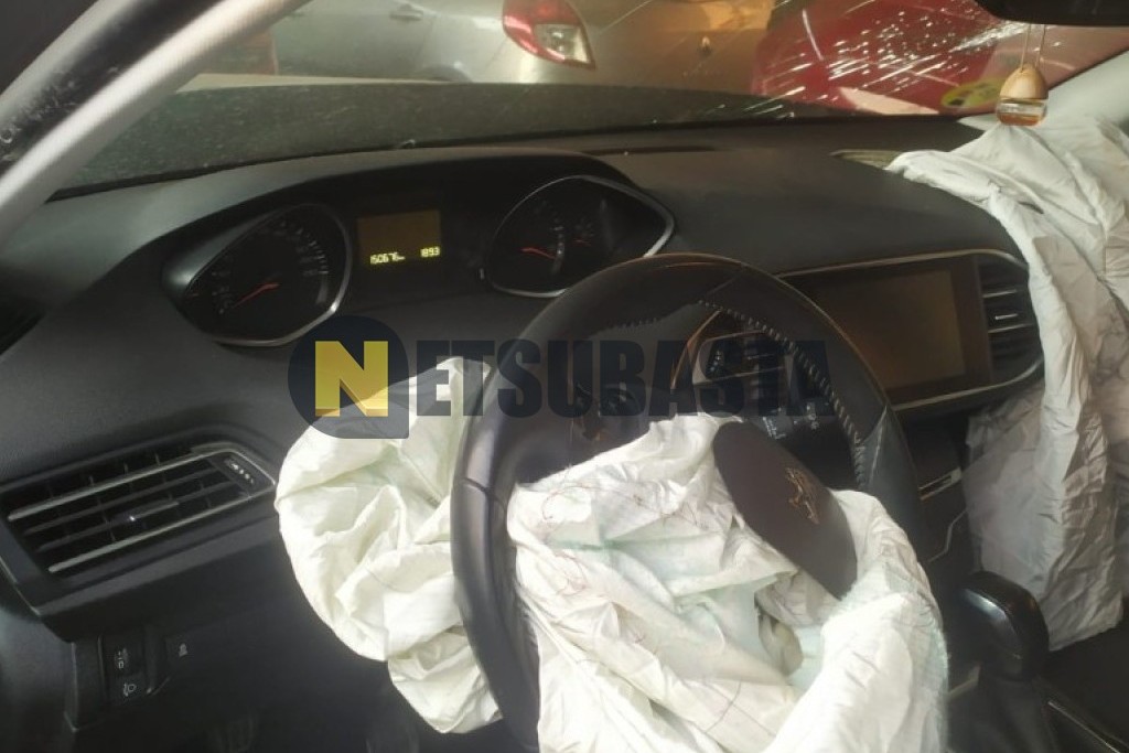 Peugeot 308 1.6 HDi 2013