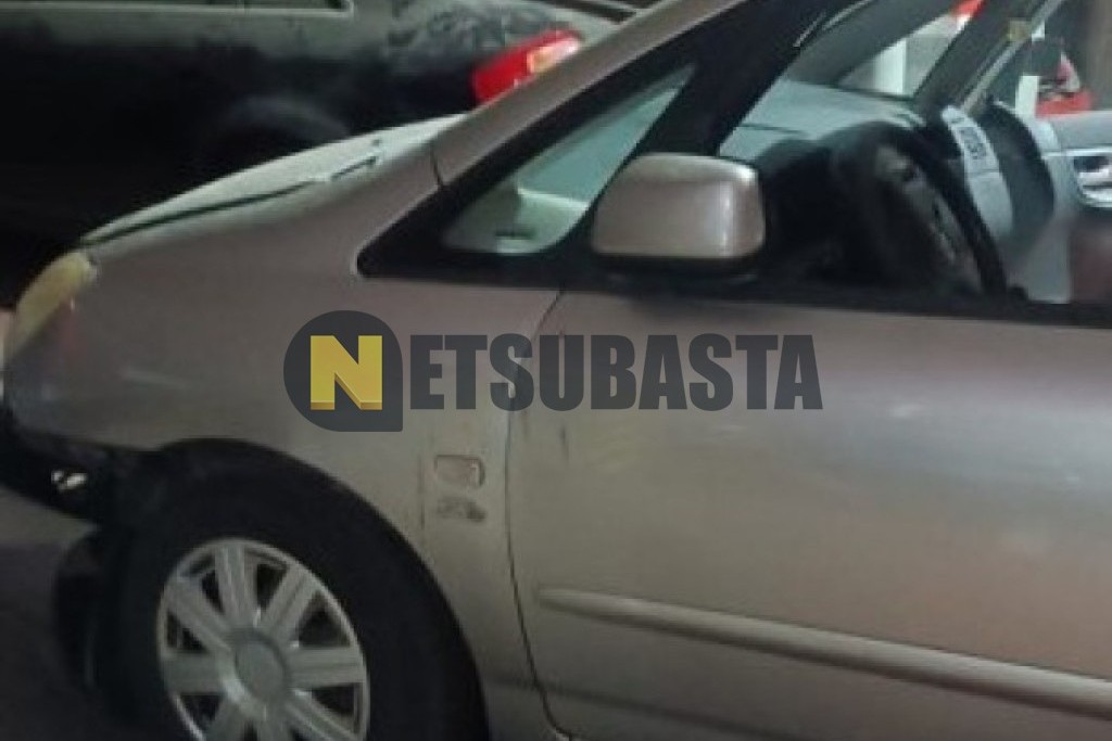 Toyota Corolla Verso 2.0 D4-D 2003
