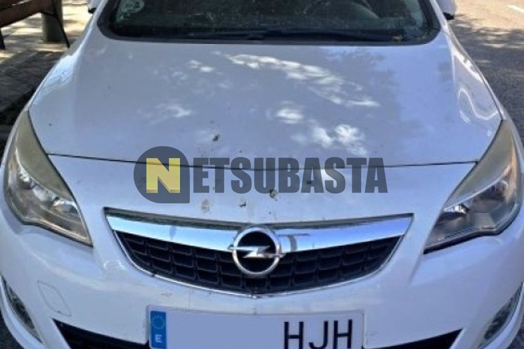 Opel Astra 1.7 CDTI 2012