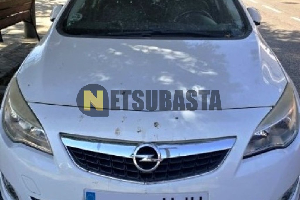 Opel Astra 1.7 CDTI 2012