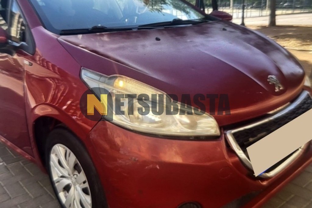 Peugeot 208 1.4 HDi 2012