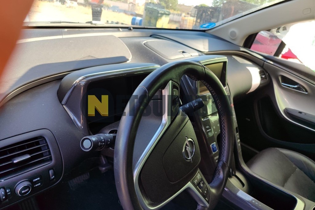 Opel Ampera 2012