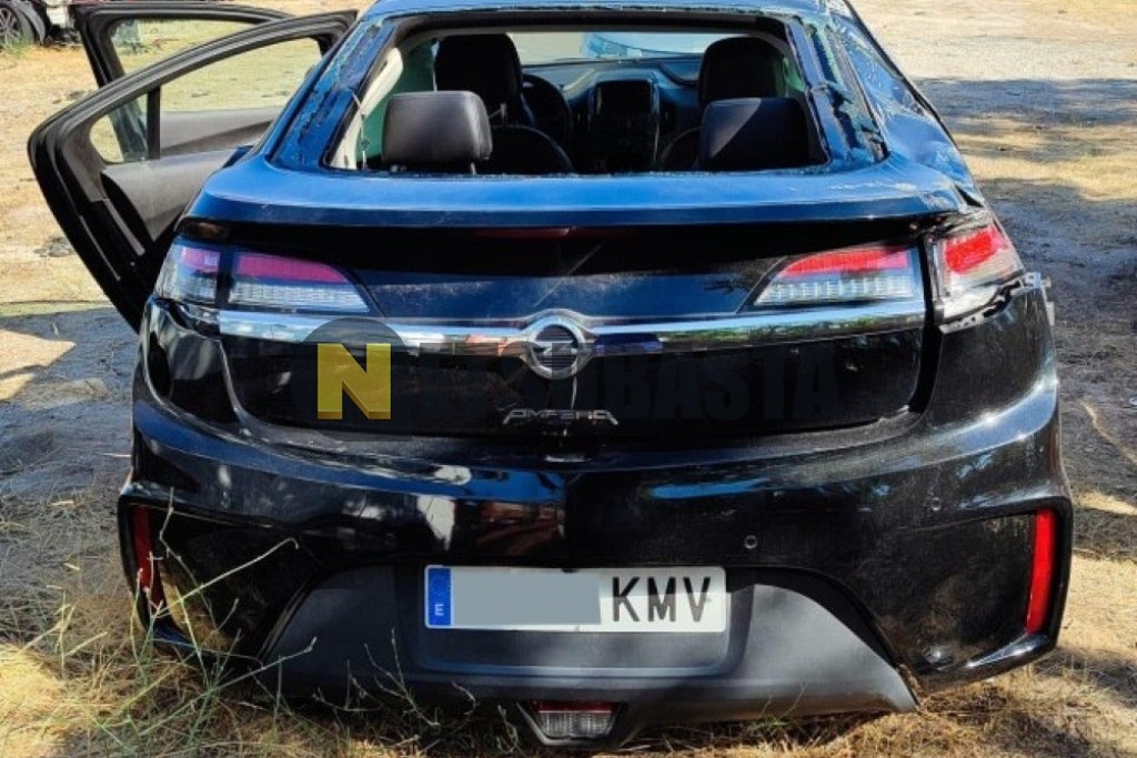 Opel Ampera 2012