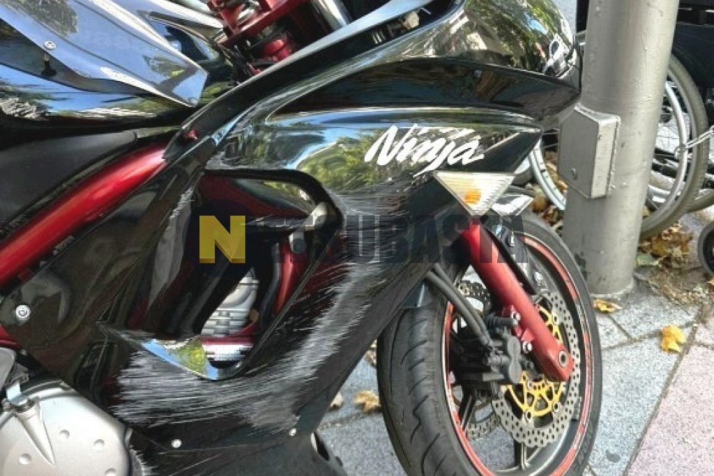Kawasaki ER 6F 2006