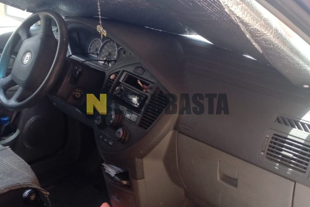 Kia Carens 2.0 2005