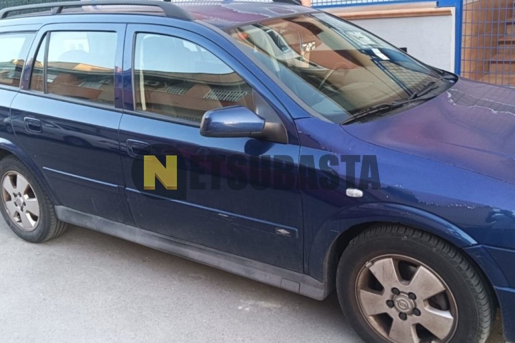 Opel Astra Caravan 2.0 DTi 2004