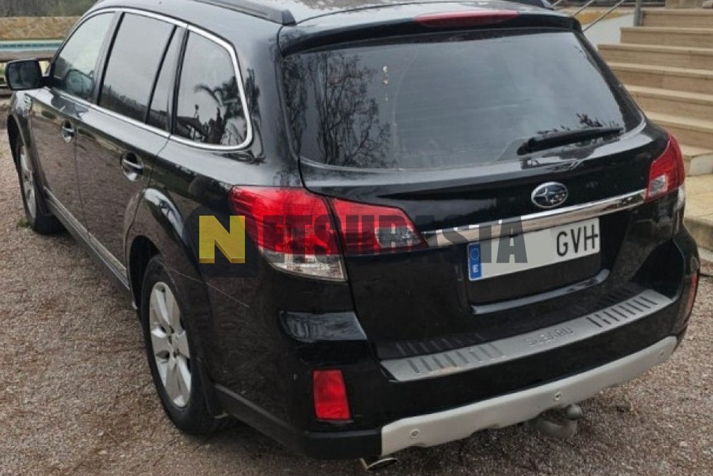 Subaru Outback 2.5i Lineartronic 2010