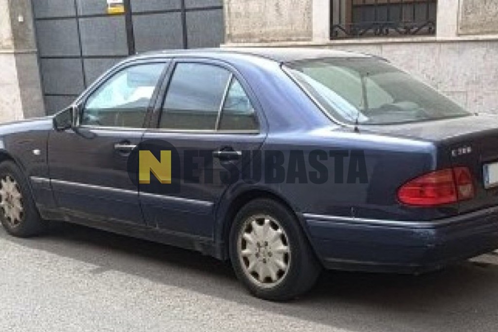 Mercedes-Benz E 300 TD Aut. 1997