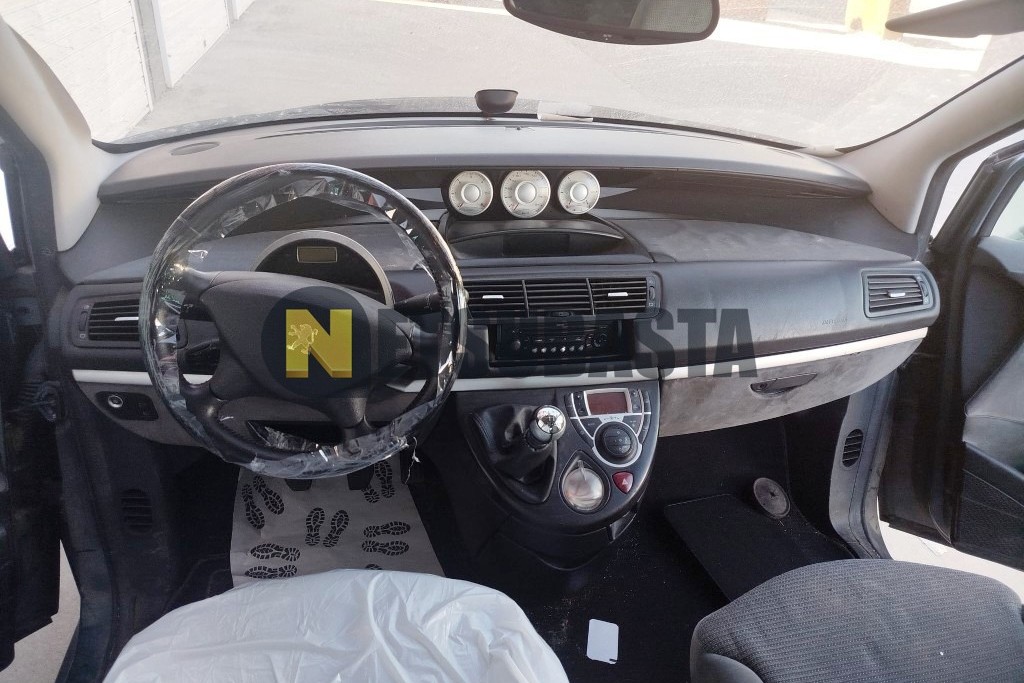 Peugeot 807 2.0 HDi FAP 2009