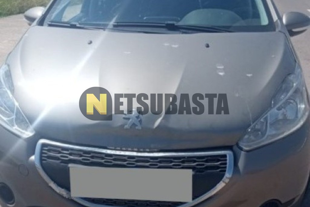 Peugeot 208 1.2 VTi Pure Tech 2014