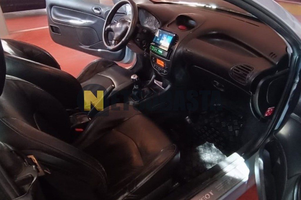 Peugeot 206 Coupé Cabrio 2.0 2006