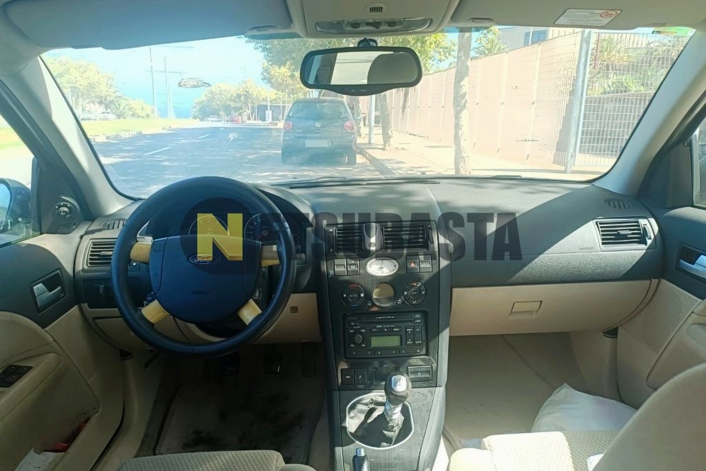 Ford Mondeo 2.0i 2003