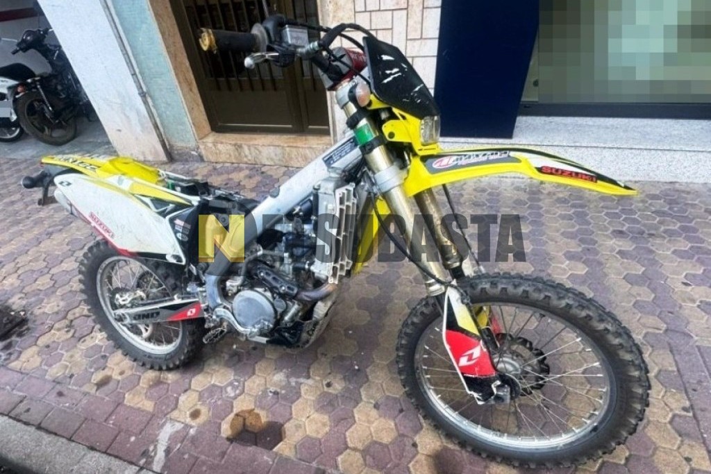 Suzuki RM Z450 2010