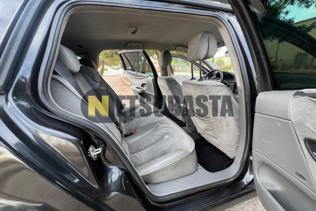 Renault Laguna Grand Tour 2.2 dCi 2004