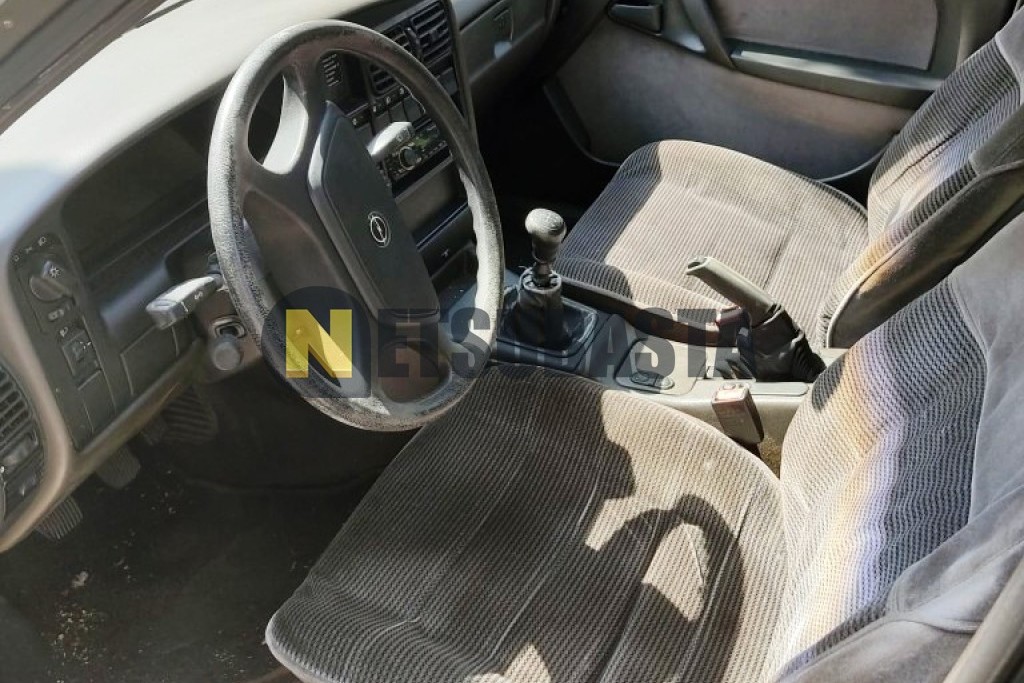 Opel Omega 2.0i 1988